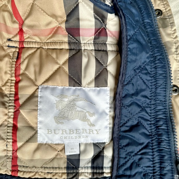 Burberry Quilted Jacket - Picture 4 of 5